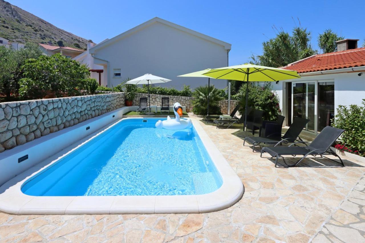 Seaside Apartments With A Swimming Pool Pag - 6412 Pag Town Exterior foto